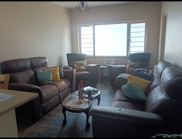 2.5 BEDROOM FLAT TO LET IN UMBILO